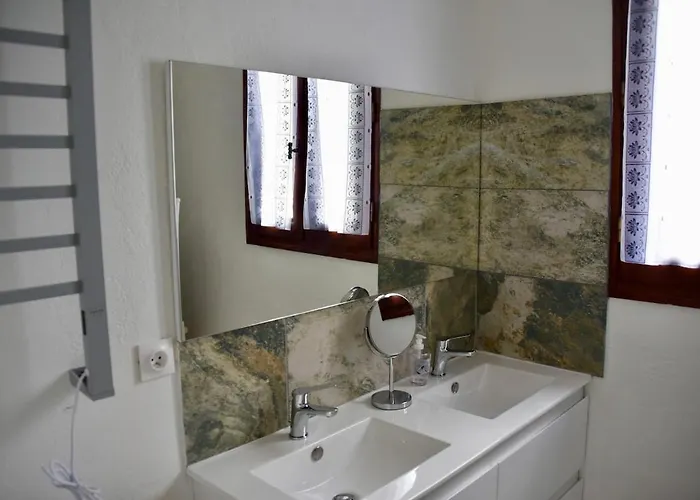 Hébergement de vacances Maison De Charme à La Campagne Dégagnac